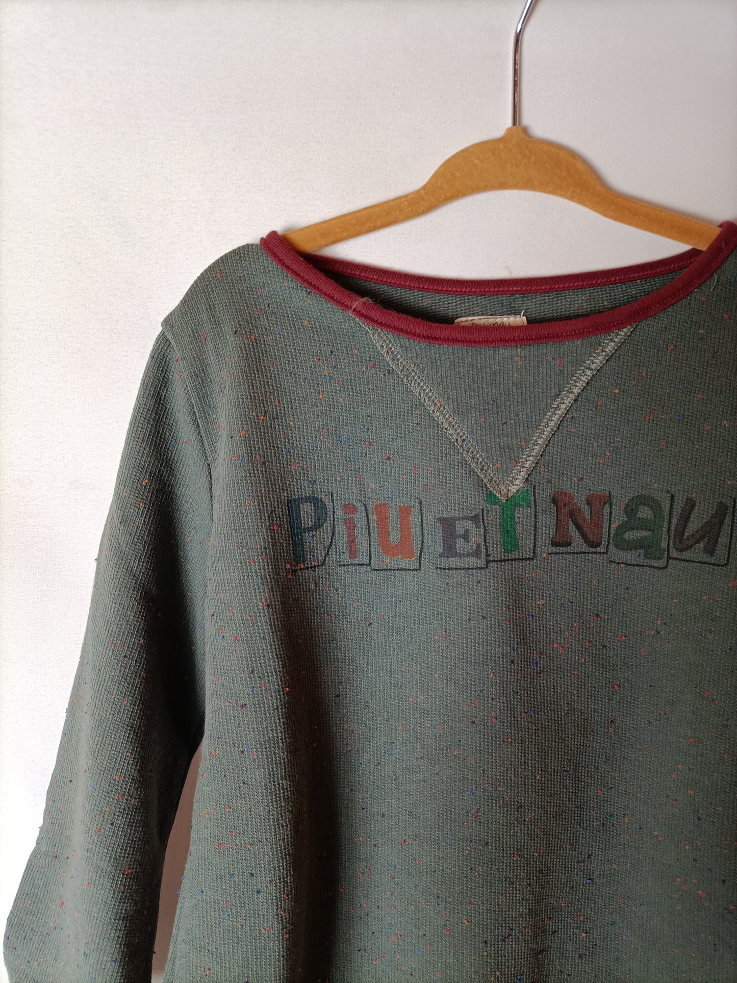 PIUETNAU. Sudadera gris hilos. T 2-3 años