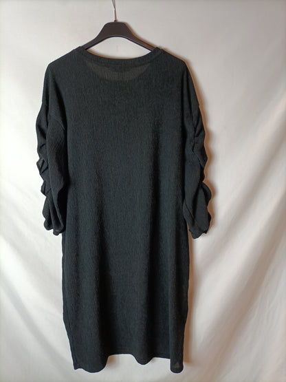 ZARA. Vestido negro textura T.L