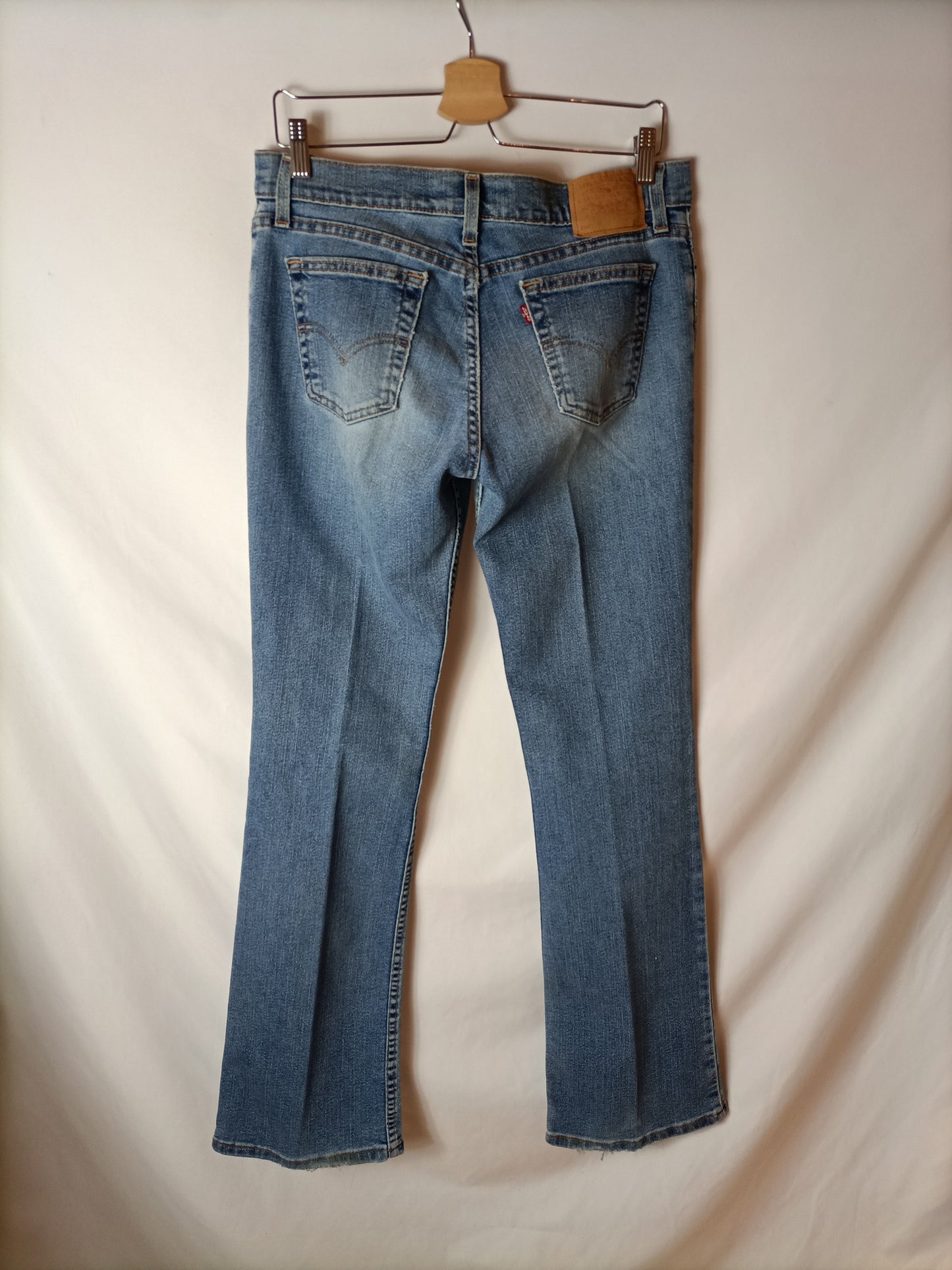 LEVI'2S. Denim efecto desgastado T.10(42)