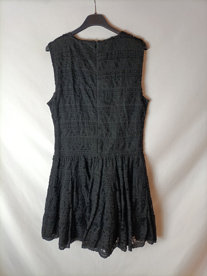 ZARA. Vestido negro encaje T.m