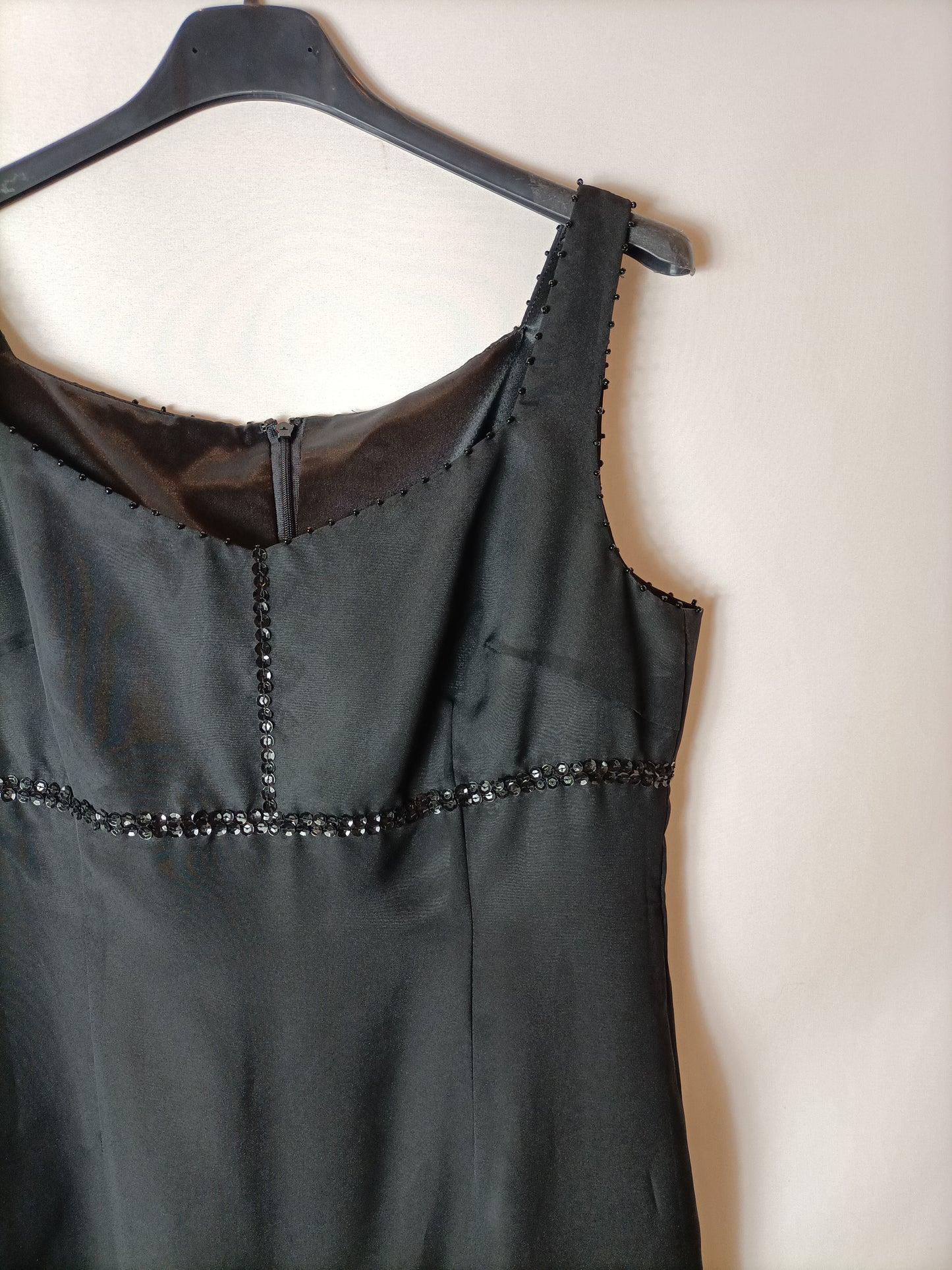 OTRAS. Vestido negro lentejuelas T.M