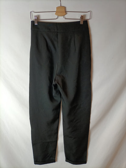 SHEIN. Pantalón negro pinzas T.s