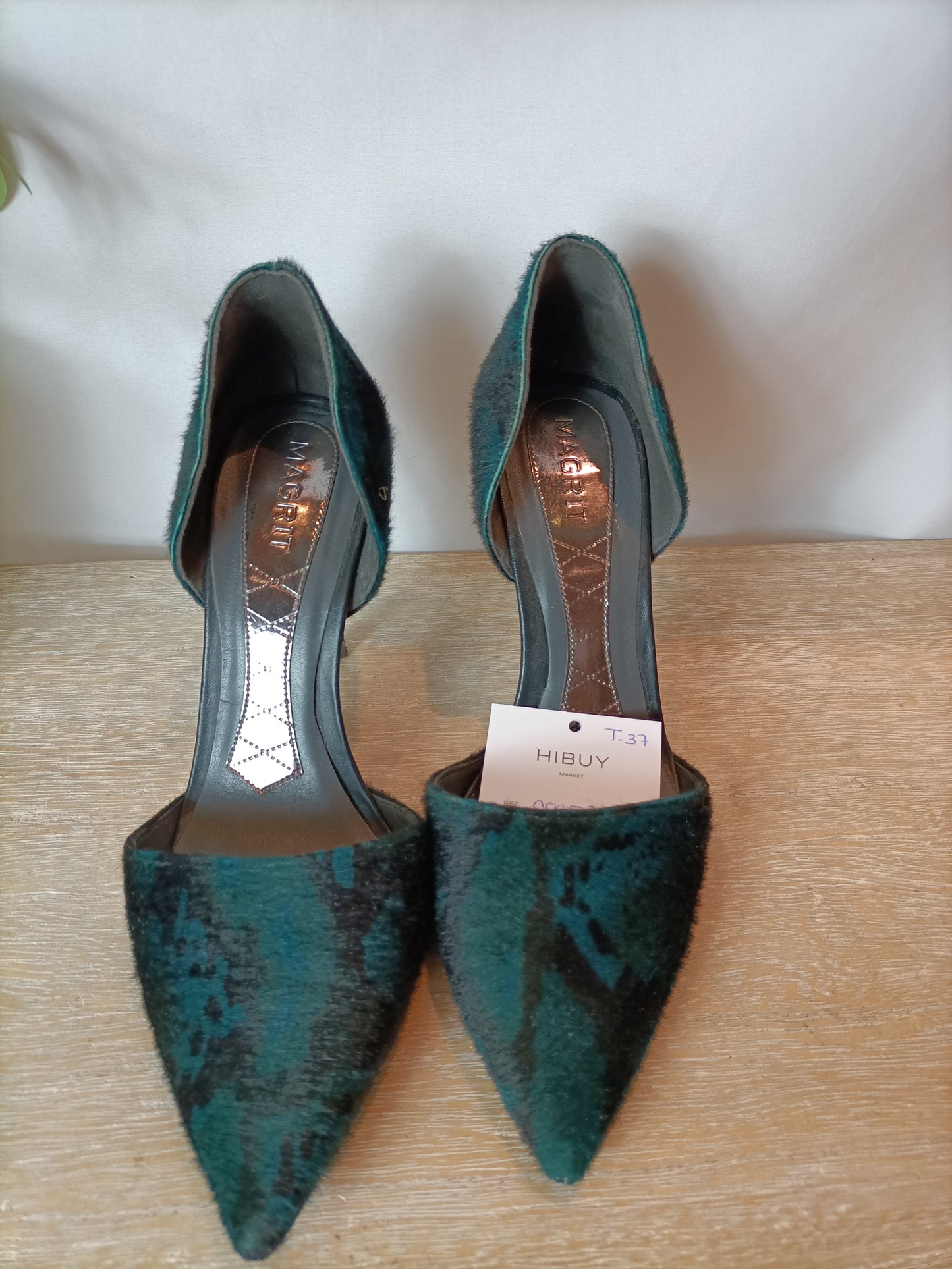 MAGRIT. Tacones pelo verde y negro. T 37