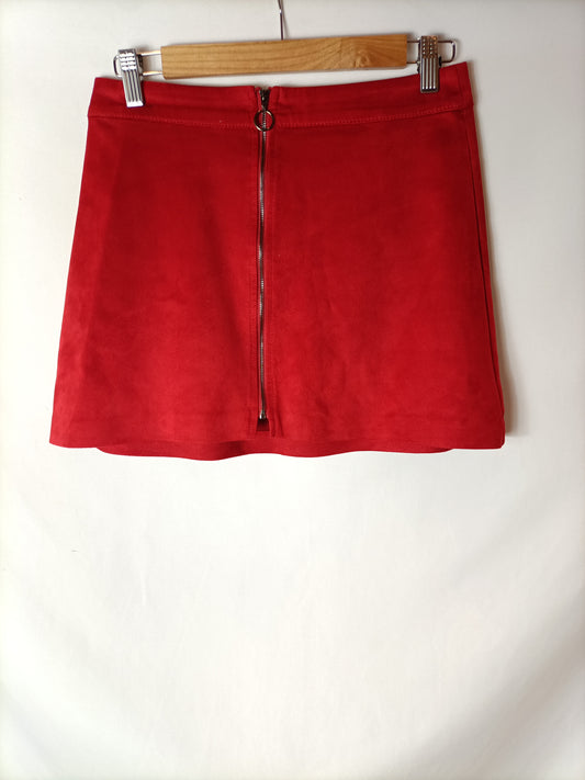 ZARA. Falda roja cremallera. T S