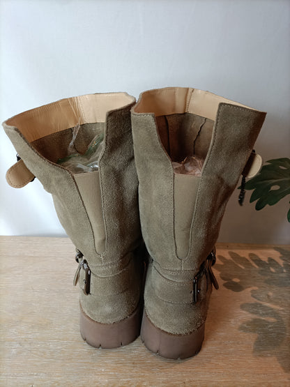 TWIN-SET. Botas ante beige. T 39