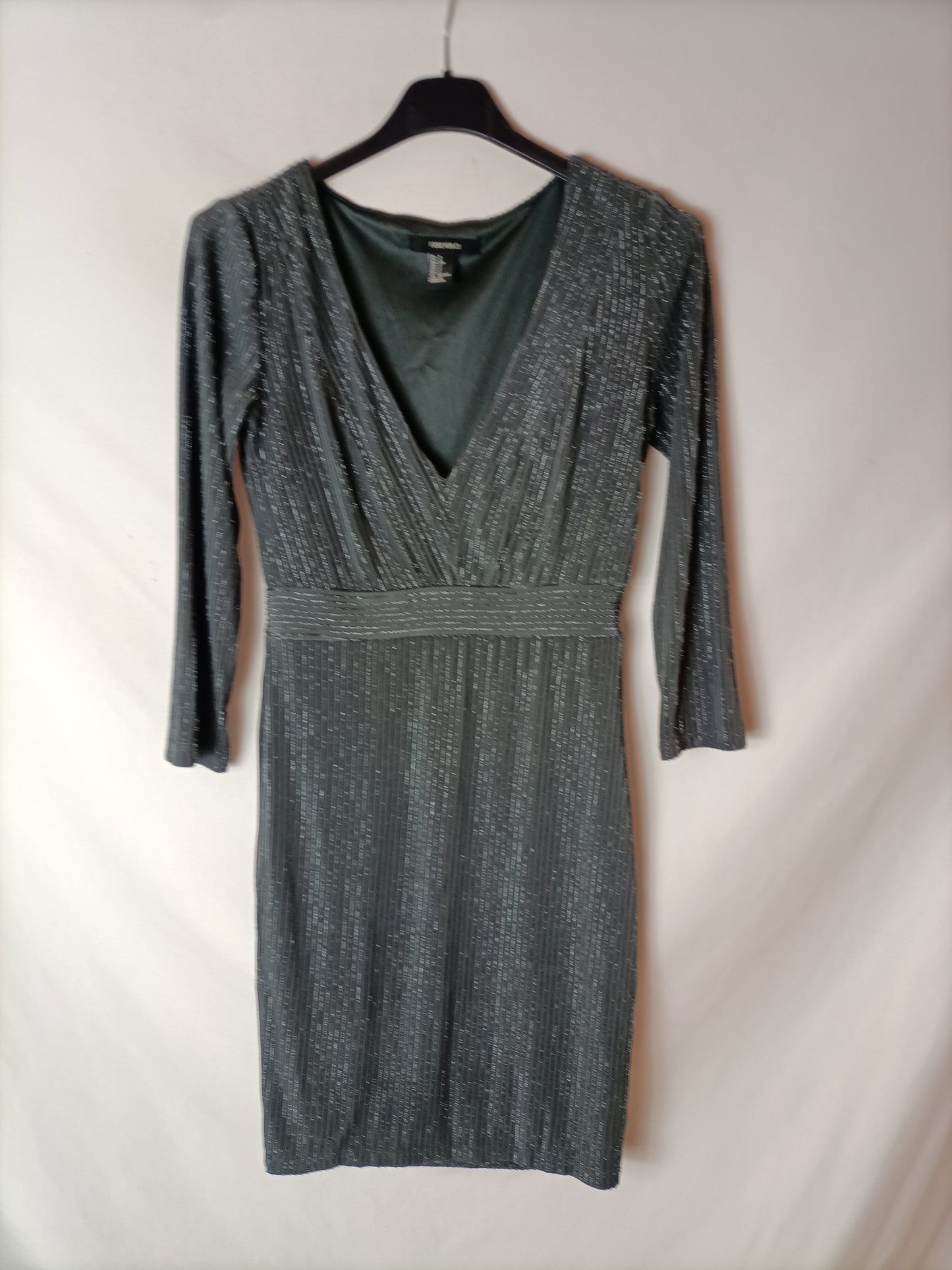 FOREVER 21. Vestido gris brillo ajustado. T S