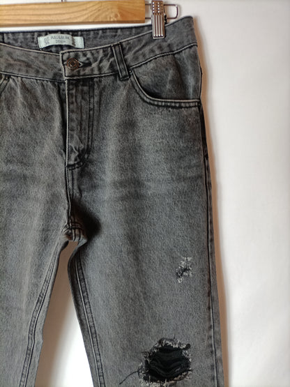 PULL&BEAR. Pantalón vaquero estilo mom fit. T 36