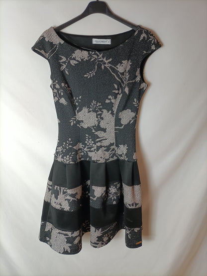 RINASCIMENTO. Vestido negro estampado T.s