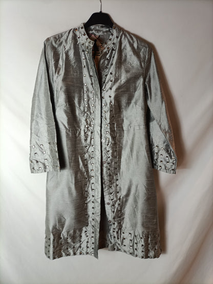 ALMATRICHI. Chaqueta gris pedrería T.36