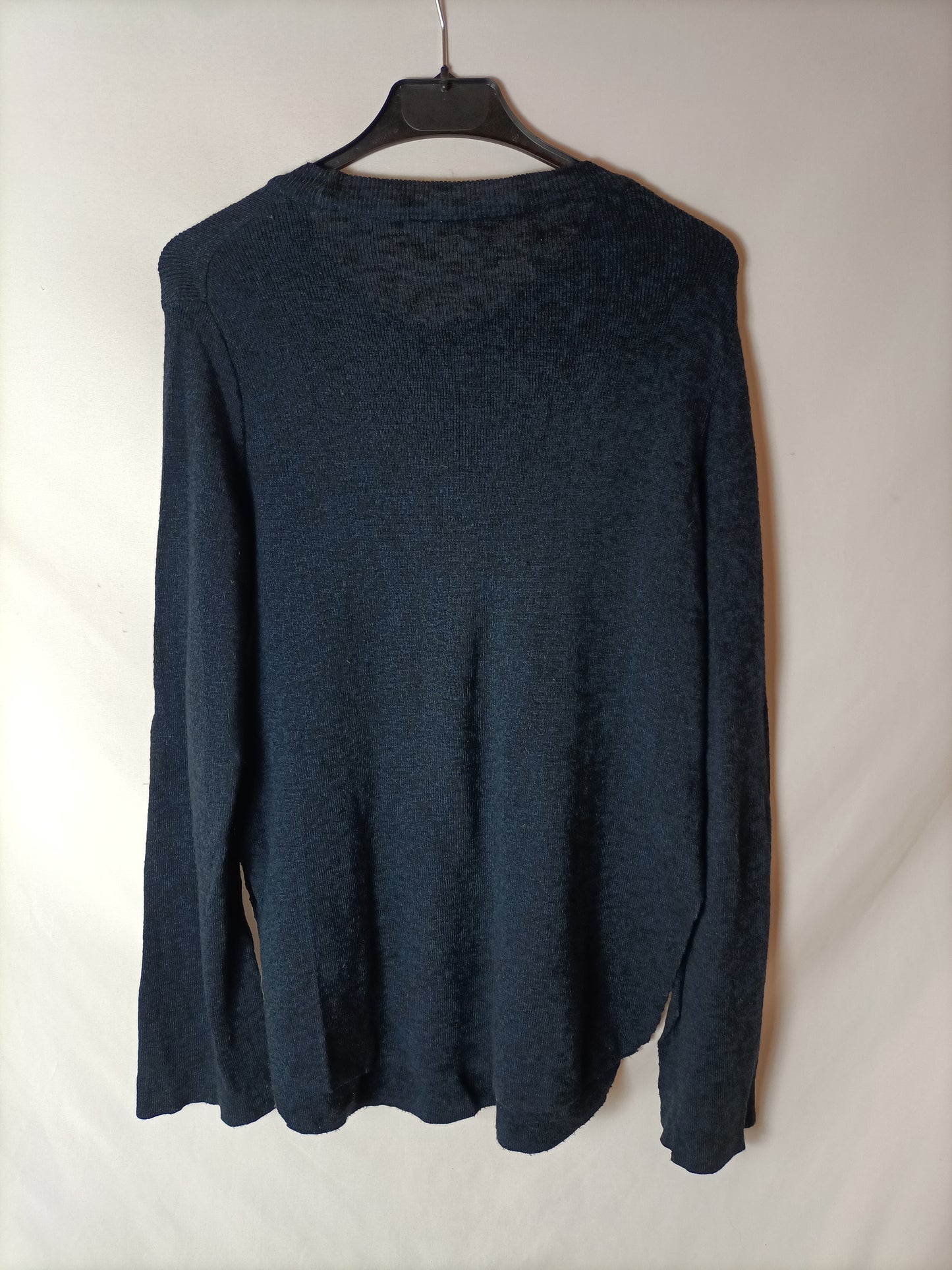 PULL&BEAR. Jersey negro y azul jaspeado aperturas. T S