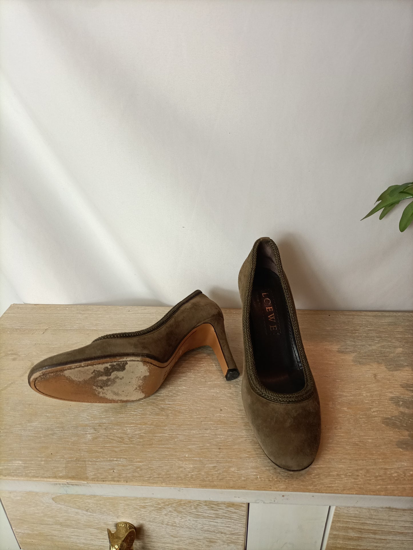 LOEWE. Tacones doble textura piel marrones. T 37