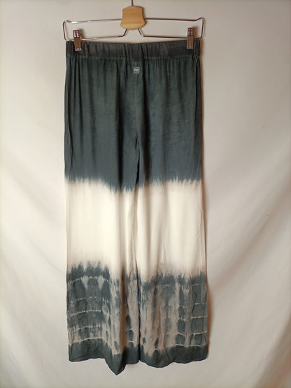 TCN. Pantalón fluido tie dye azul. T S