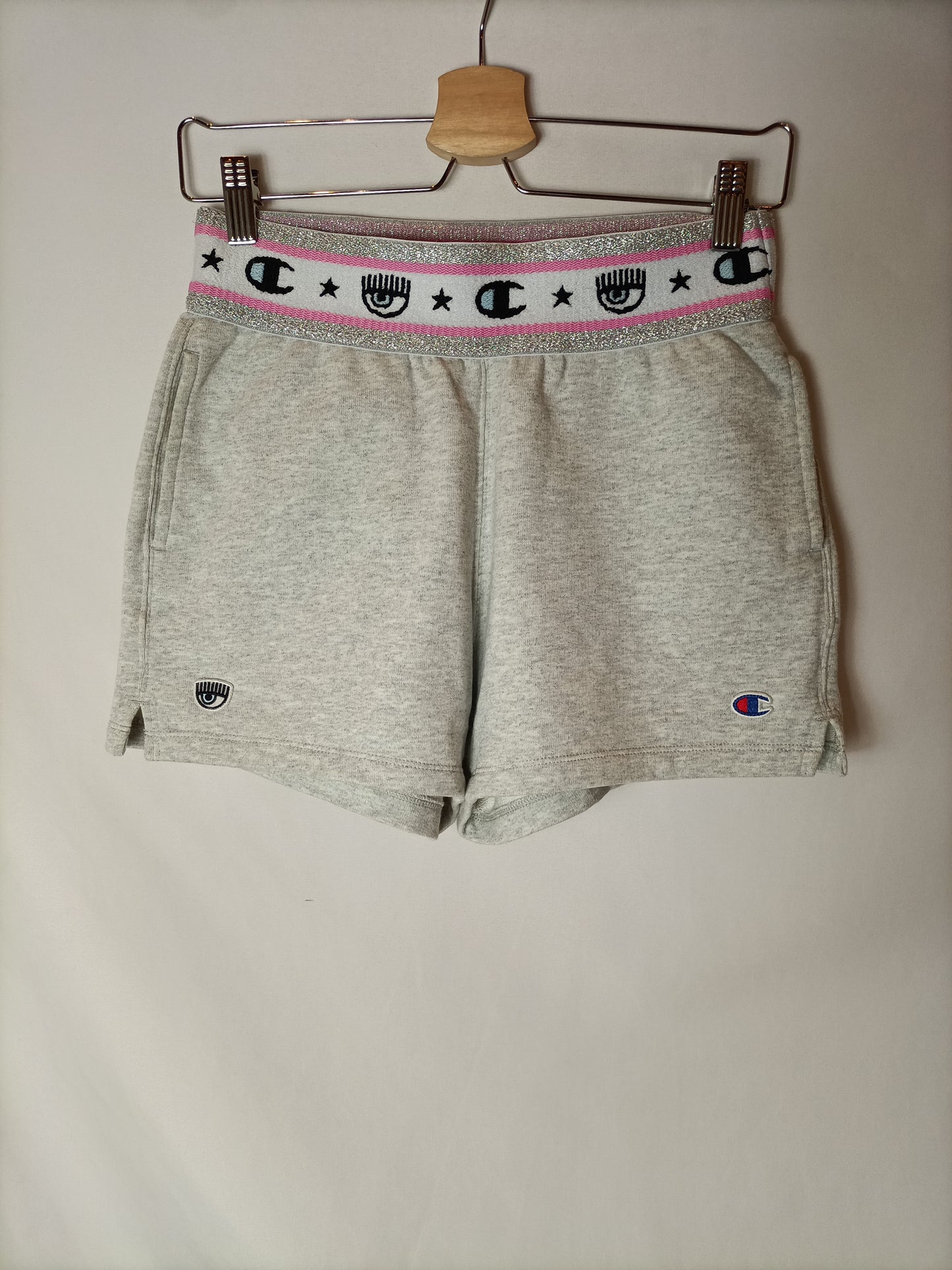 CHAMPION CHIARA FERRAGNI. Bermuda gris detalle cenefa. T S