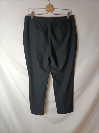 ZARA. Pantalón negro de vestir T.40