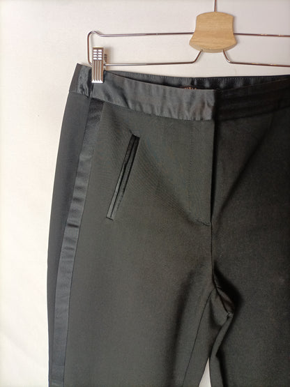 ZARA. Pantalón begro detalles raso T.s