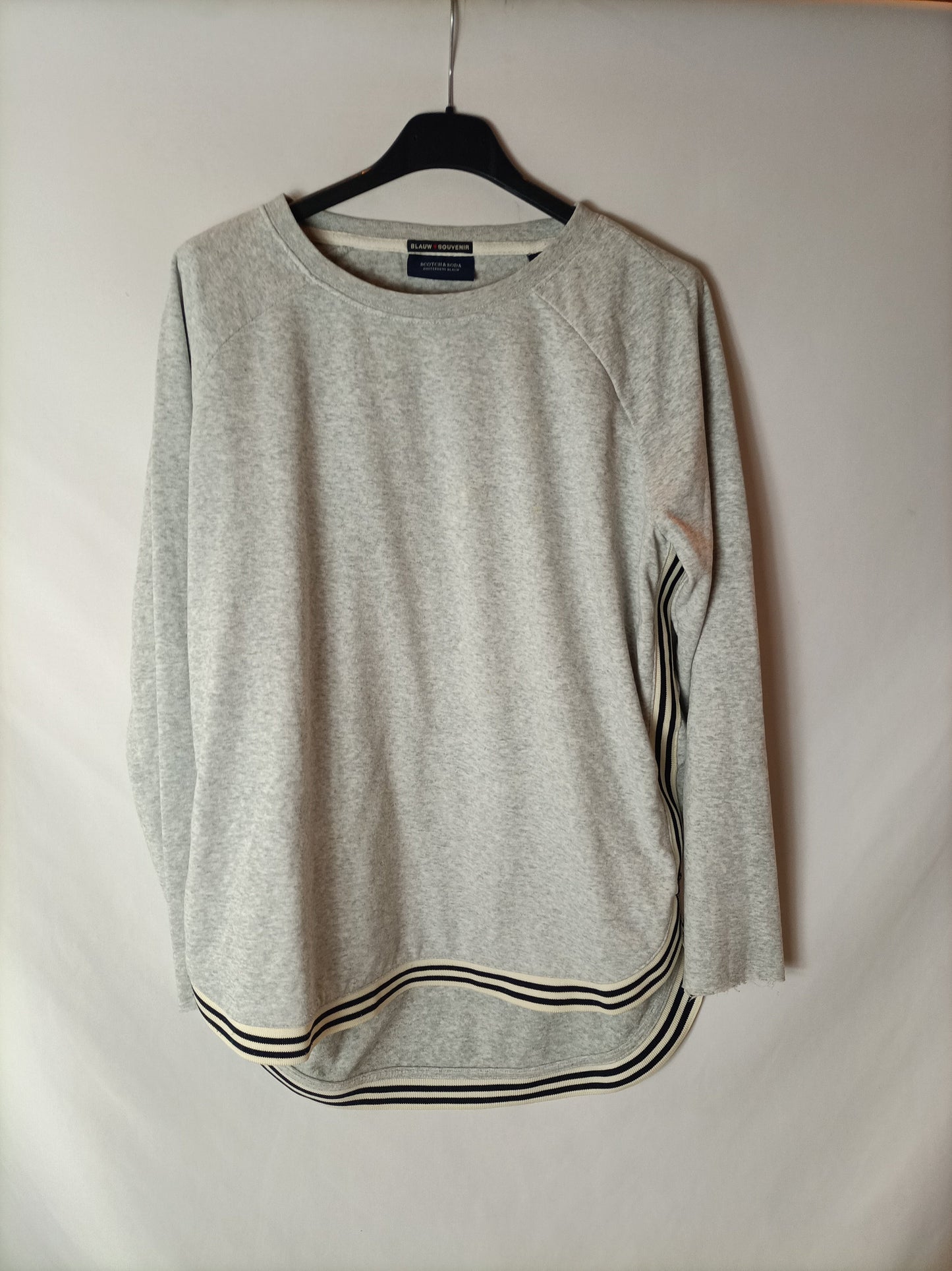 SCOTCH&SODA. Sudadera gris asimétrica. T XS (S)