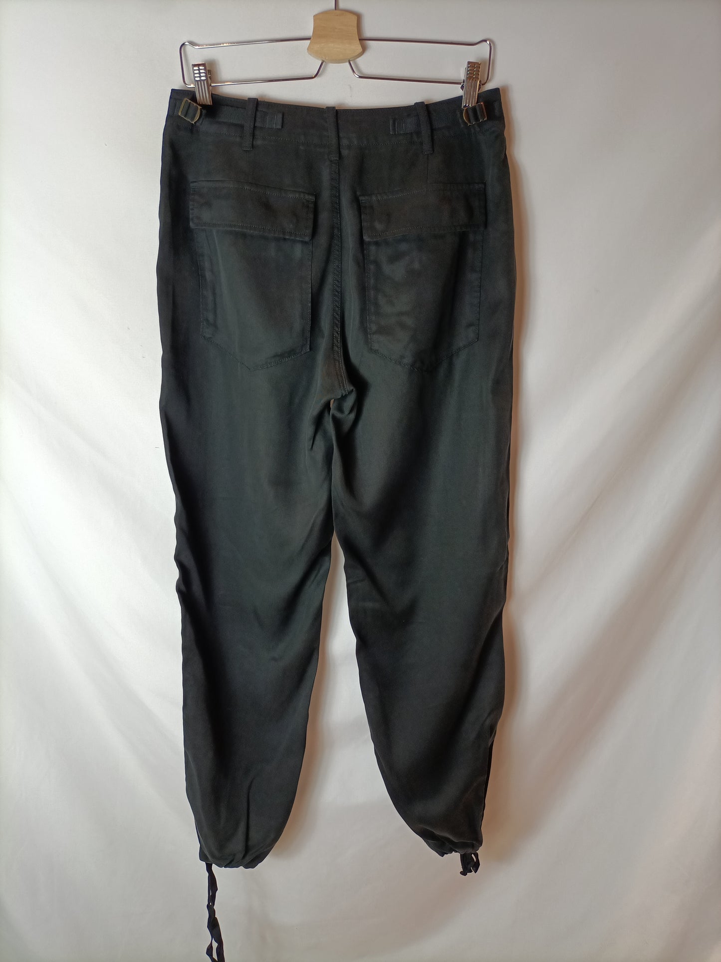 POLO RALPH LAUREN. Pantalones cargo gris oscuro. T 2 (40)