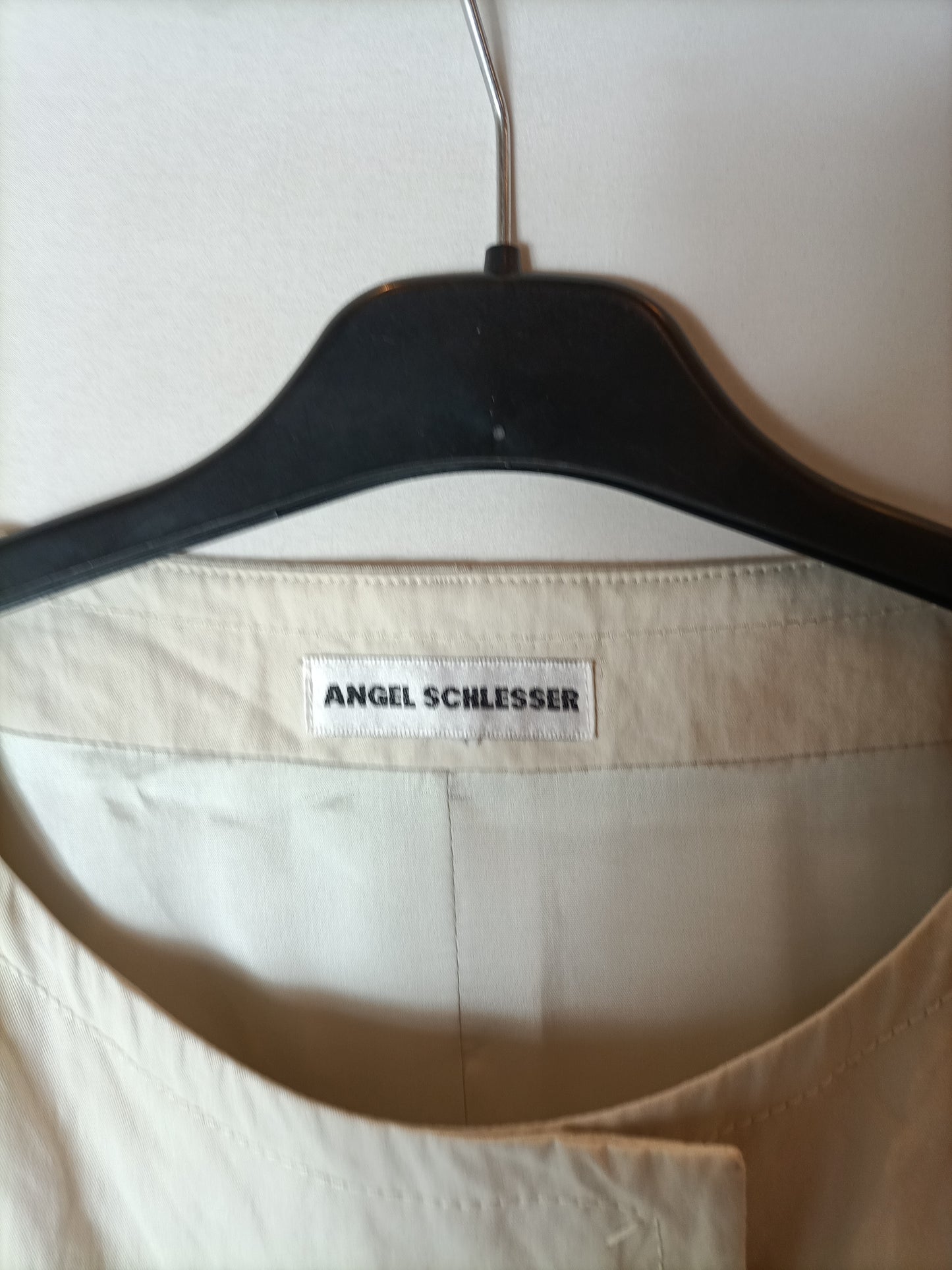 ANGEL SCHLESSER. Gabardina manga 3/4 beige. T S