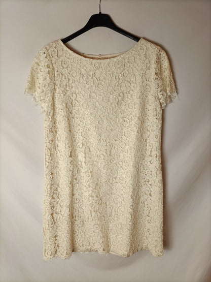 ZARA. Vestido beige encaje T.l