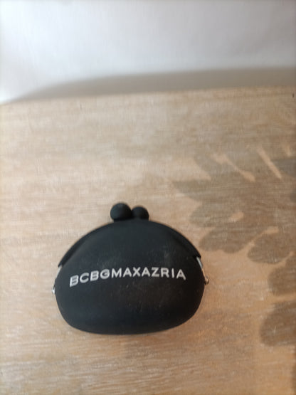 BCBG. Monedero negro pequeño