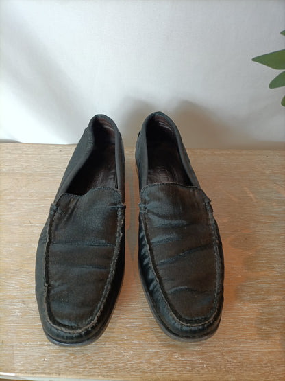 TOD´S. Mocasines negros tela. T 36.5