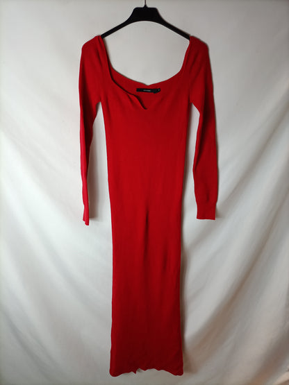 VEZAVENA. Vestido midi acanalado rojo. T S