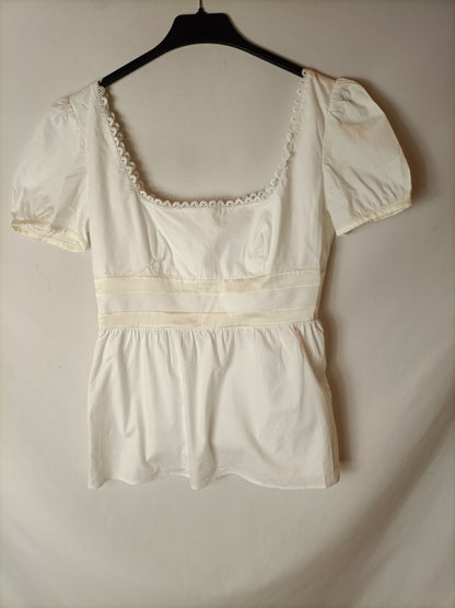 VALENTINO. Top blanco escote con detalle. T 40