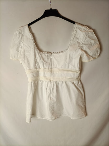 VALENTINO. Top blanco escote con detalle. T 40