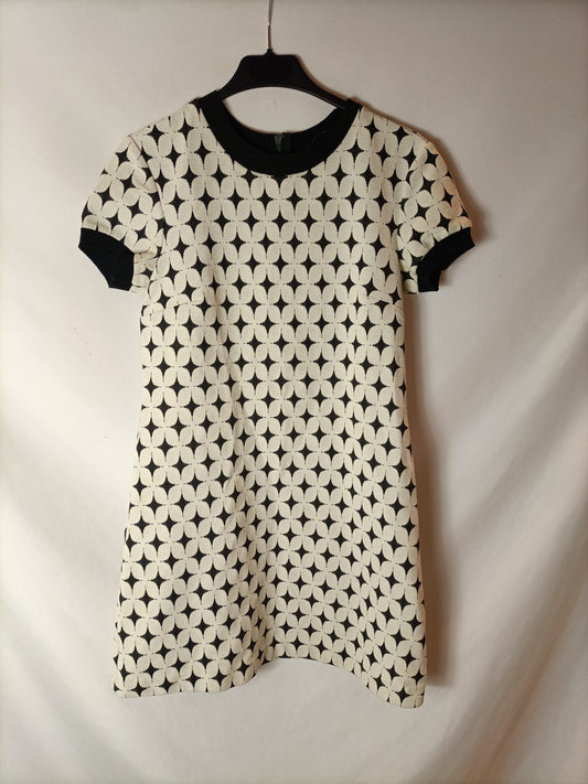 ZARA. Vestido textura blanco y negro. T S