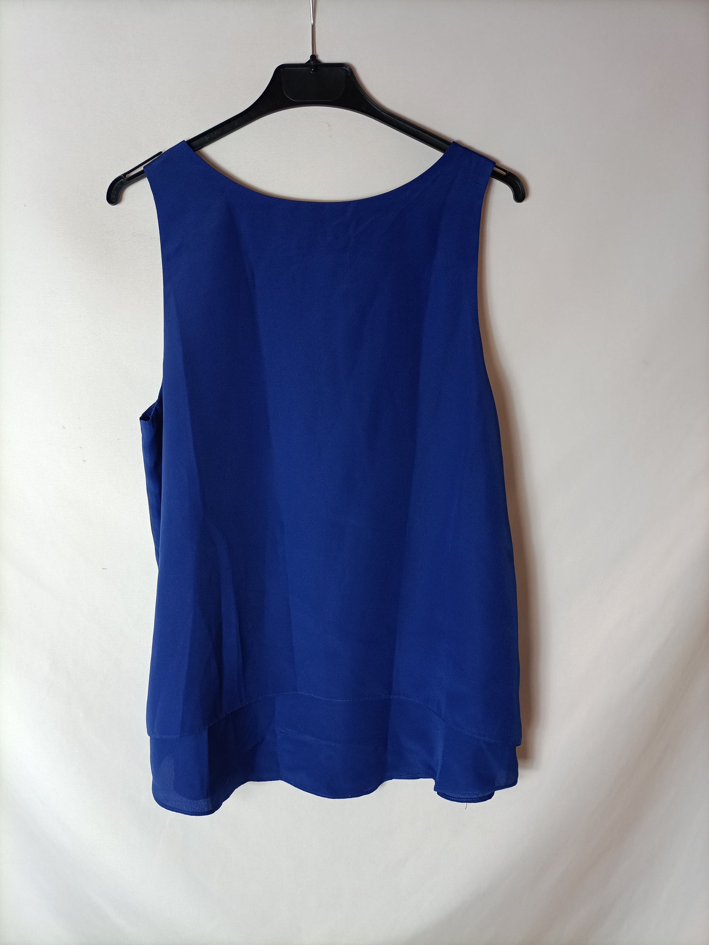 MANGO. Top azul volante. T M