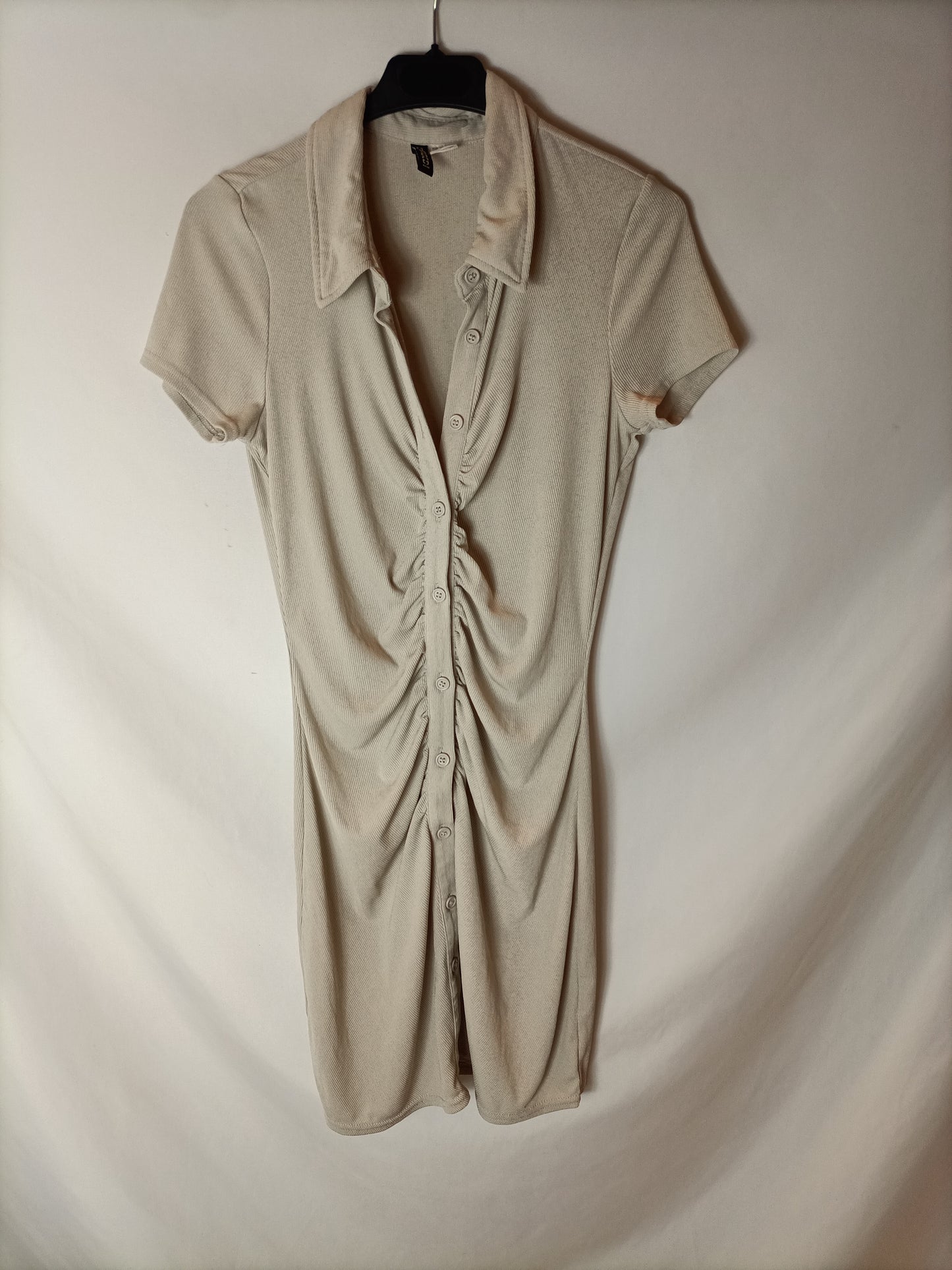 H&M. Vestido beige acanalado. T S