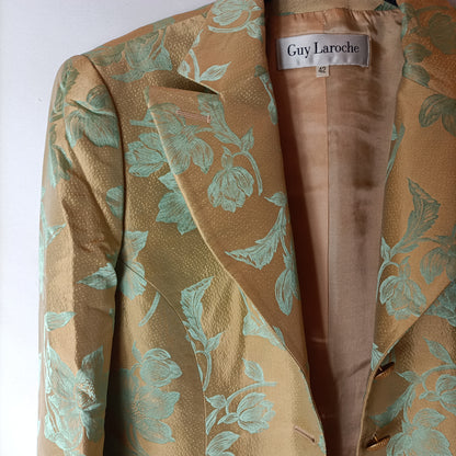 GUY LAROCHE. Blazer dorada estampada. T 42