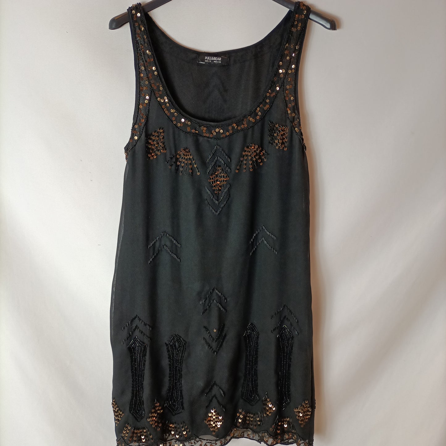 PULL&BEAR. Vestido negro lentejuelas T.s