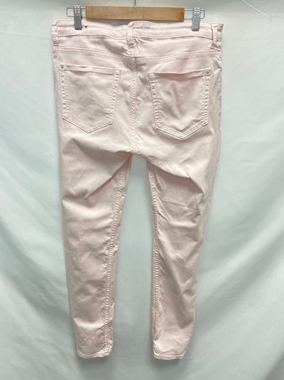 MANGO. Pantalón rosa T.42