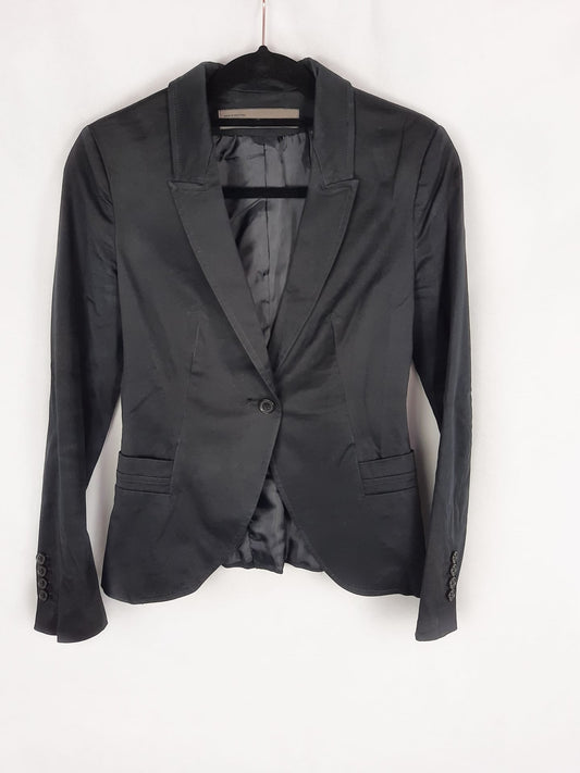 ZARA. Blazer negra talla S