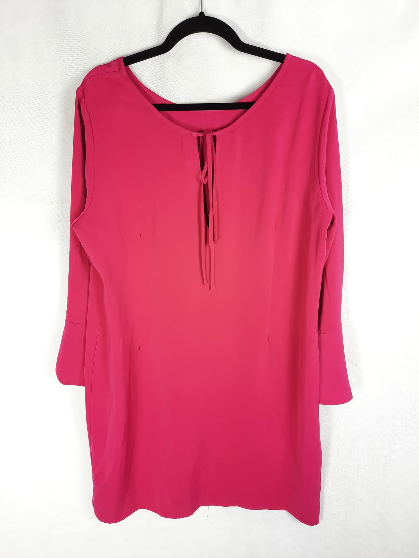 VIOLETA BY MANGO. Vestido fucsia T. L