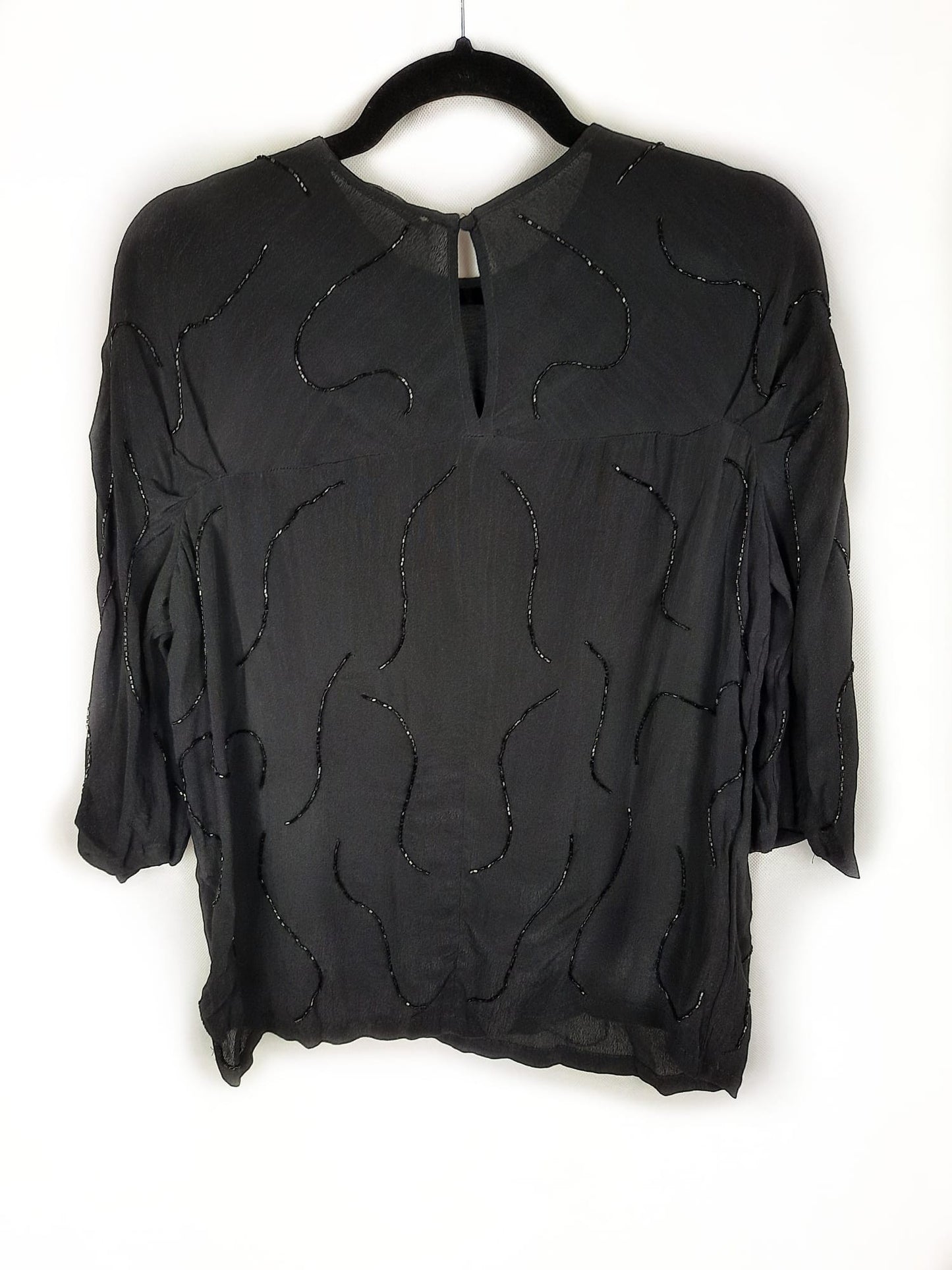 MANGO. Blusa abalorios T. XS