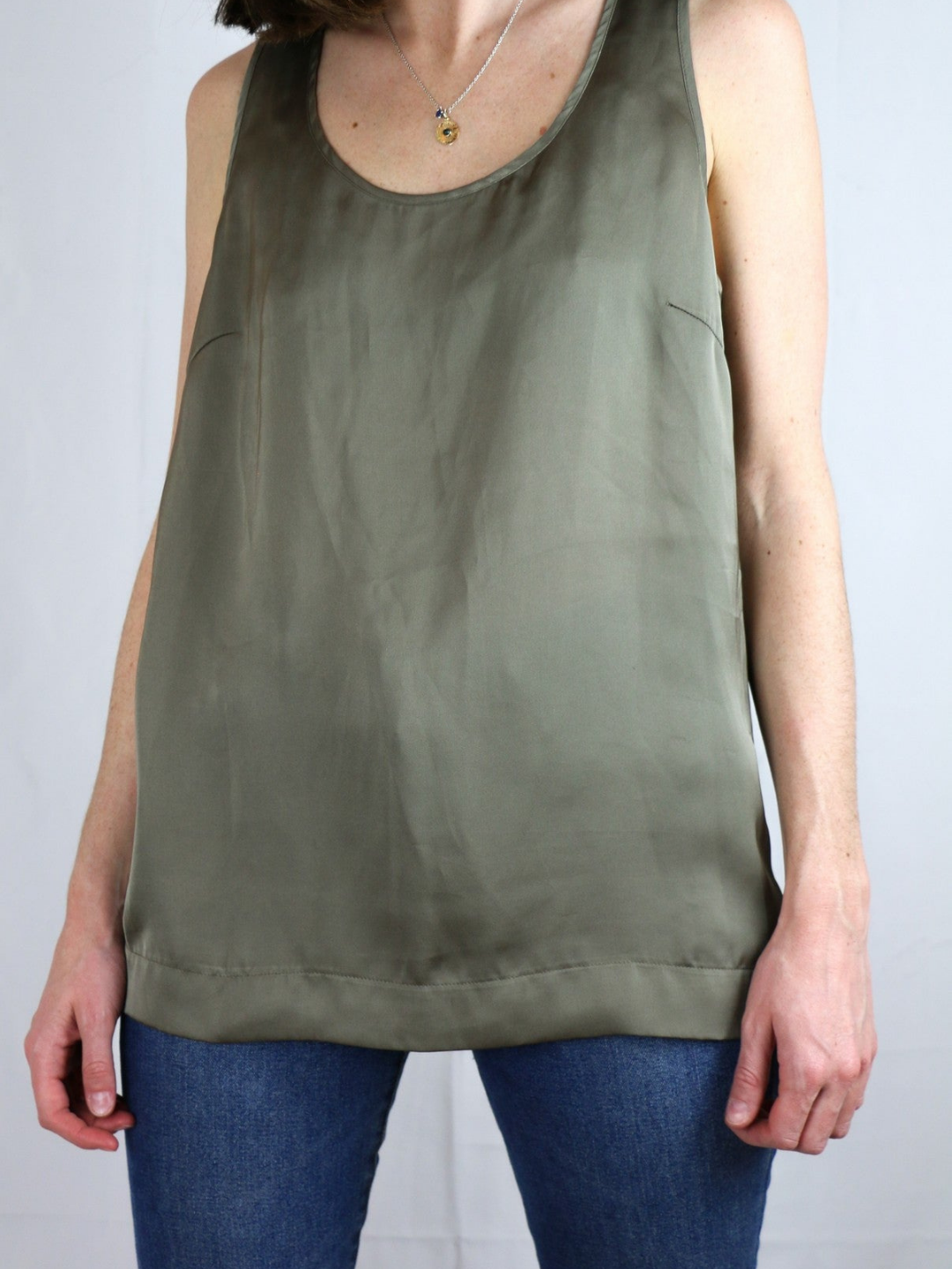 EASY WEAR. Blusa verde militar T.38