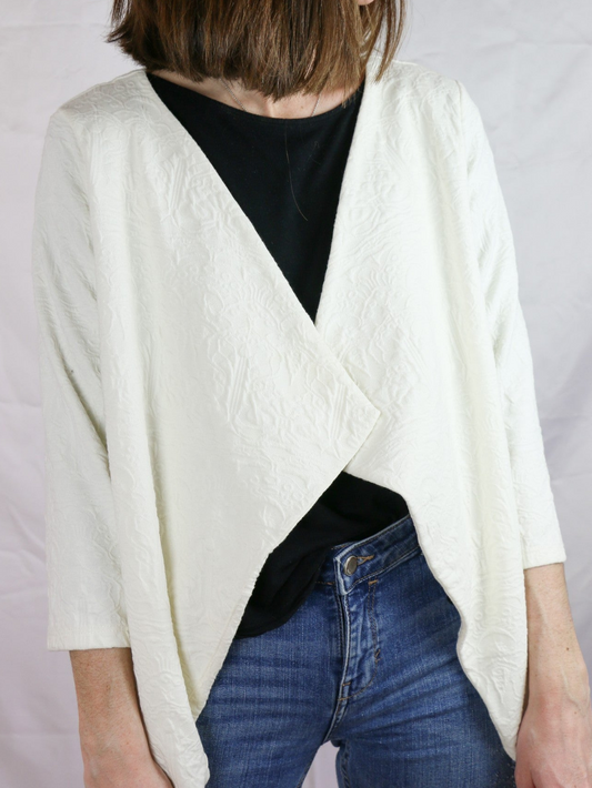 SFERA. Chaqueta blanca T.s