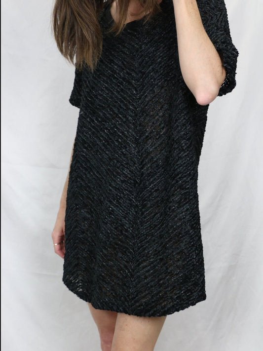 ZARA. Vestido negro textura T.m