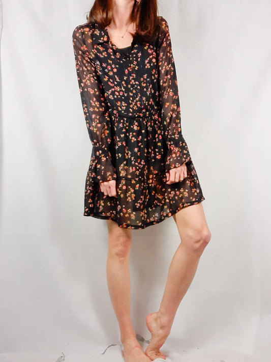 MANGO. Vestido semitransparente negros flores T.xs