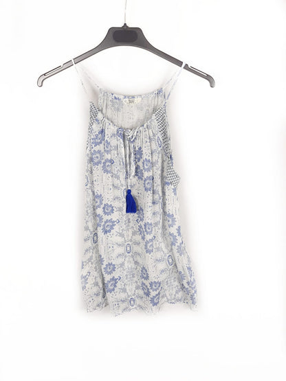 MANGO. Top flores azules T.xs