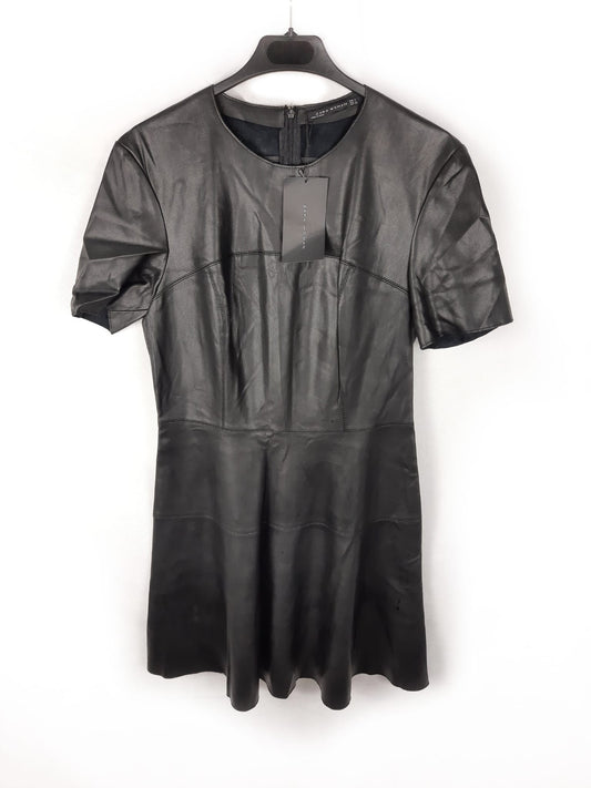 ZARA.Vestido negro polipiel T.L