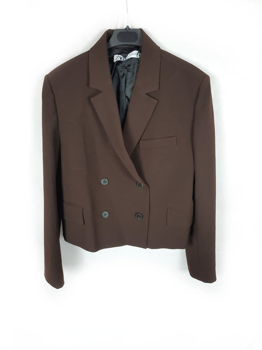 ZARA. Blazer cortita marrón T.m