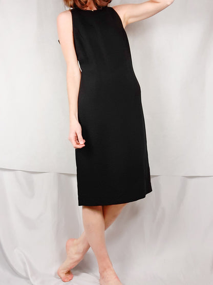 MASSIMO DUTTI. Vestido negro T.36