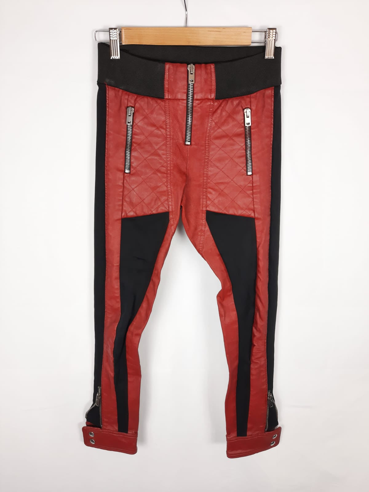 IRO. pantalon doble textura negro y rojo T.36