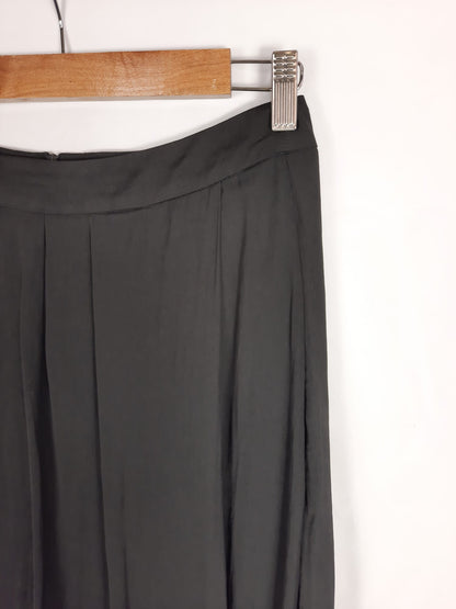 MANGO. Falda midi negra T.36