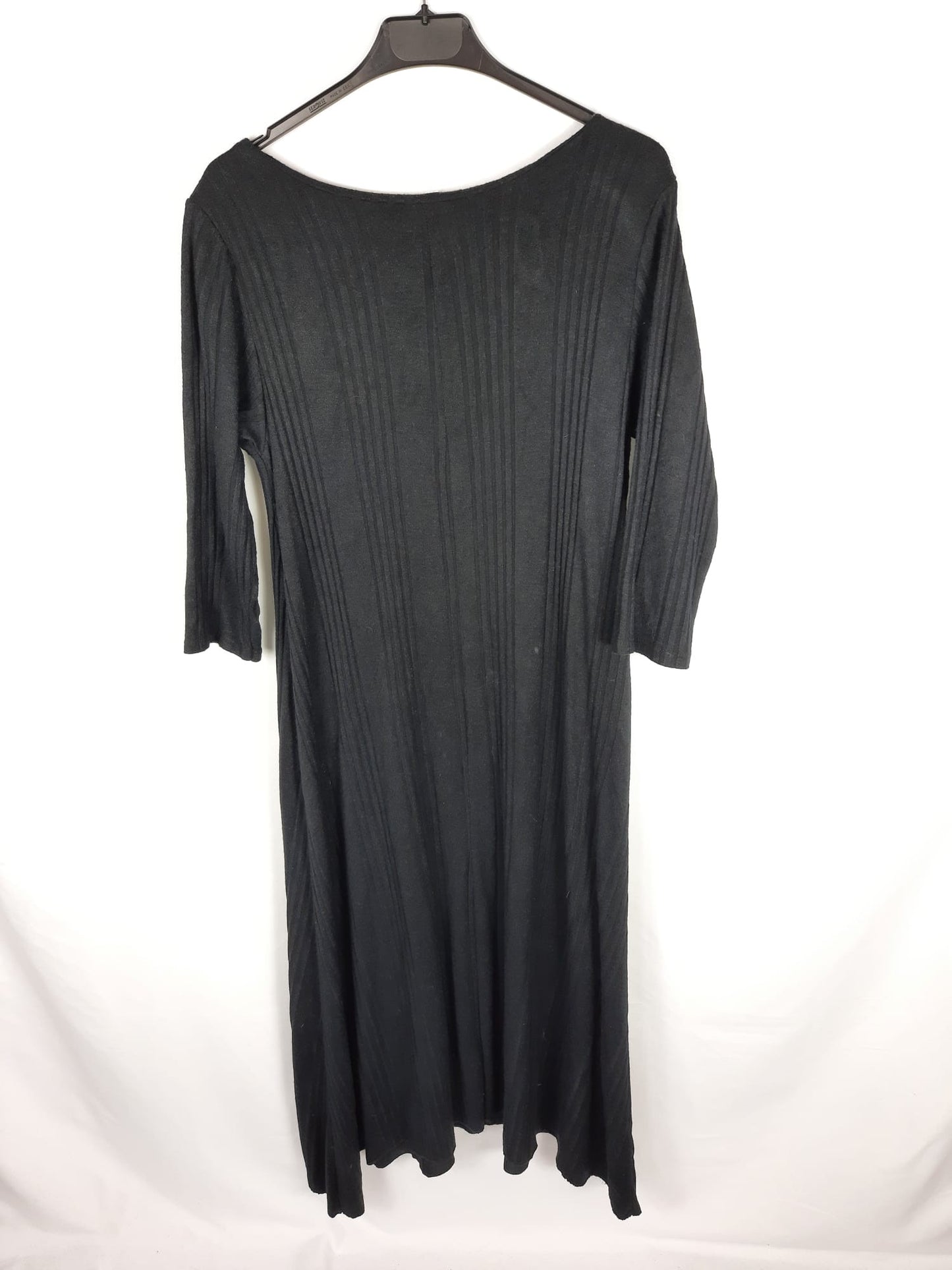 OTRAS.Vestido midi canalé negro T.m