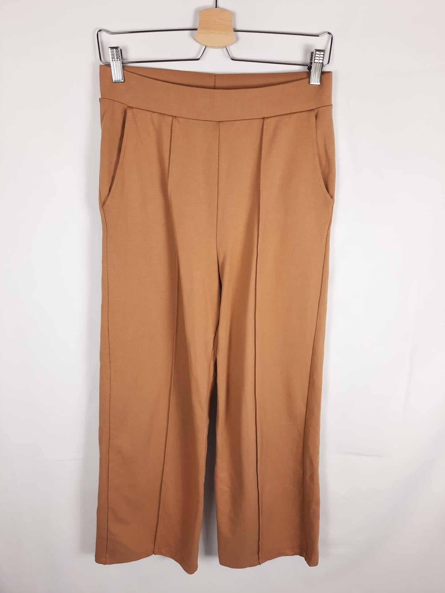 STRADIVARIUS. pantalon palazzo pliegue T.s