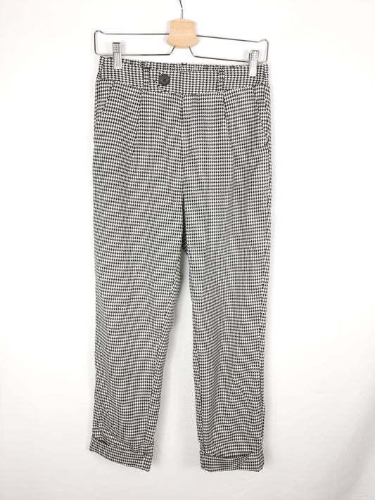 STRADIVARIUS. pantalon pata de gallo gris y blanco T.s